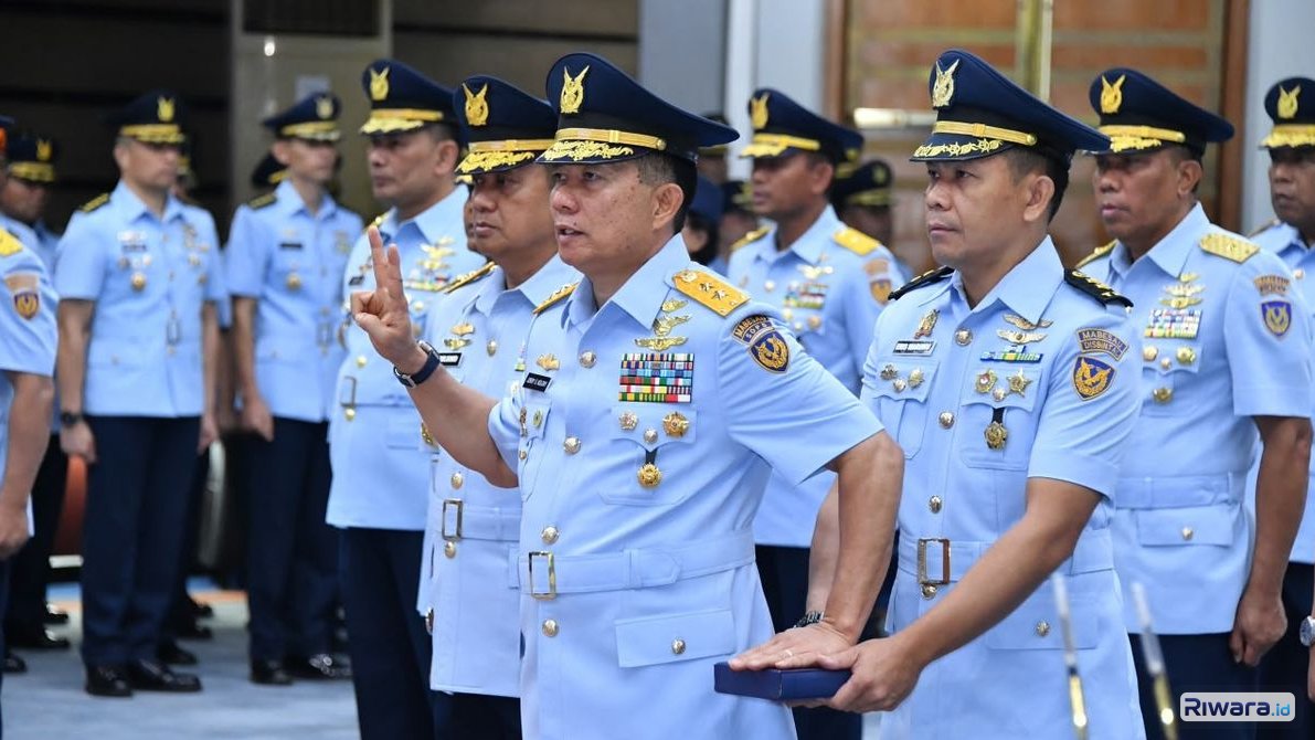 Sertijab 11 jabatan strategis TNI AU di Mabes TNI AU Cilangkap Jakarta Timur Senin 12 Oktober 2026